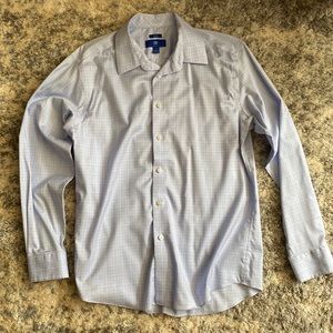 Egara Blue & White Checkered Pattern Button Down